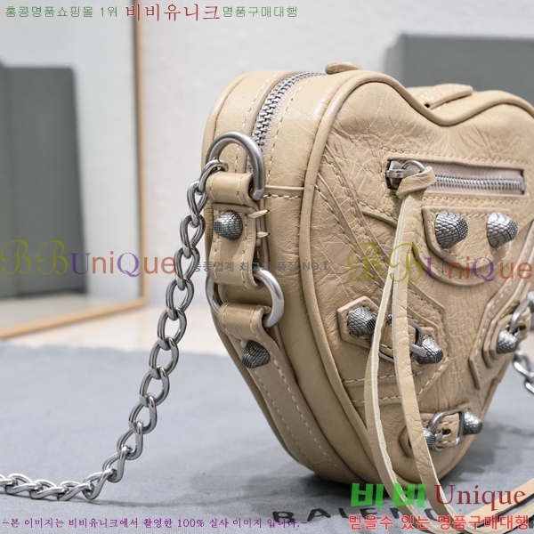 #�߷��þư� ��ī�� ��Ʈ�� 852411-104