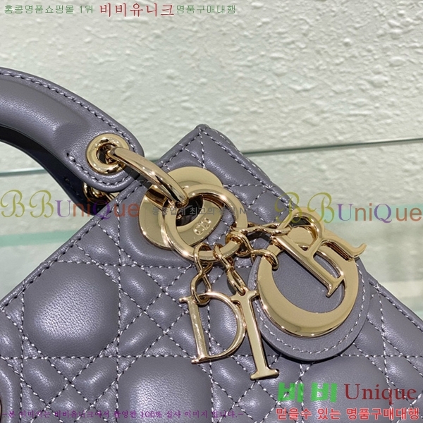 #��� ���̵�� �̴� M0505-836