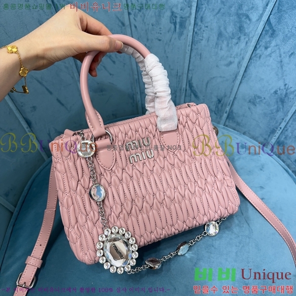 #�̿�̿� ũ����Ż Ŭ���� ��Ʈ������ 5BA251-501