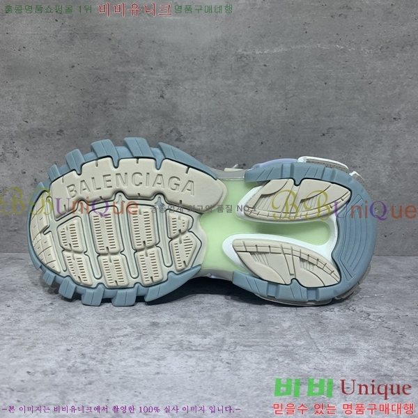 �߷��þư� Track 4.0 ����Ŀ�� 49BL2411-1443-10