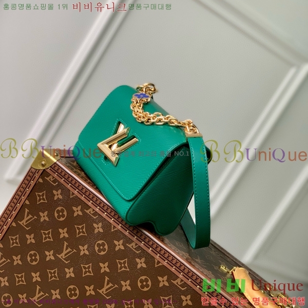 #���̺��� Ʈ����Ʈ PM M21719-101