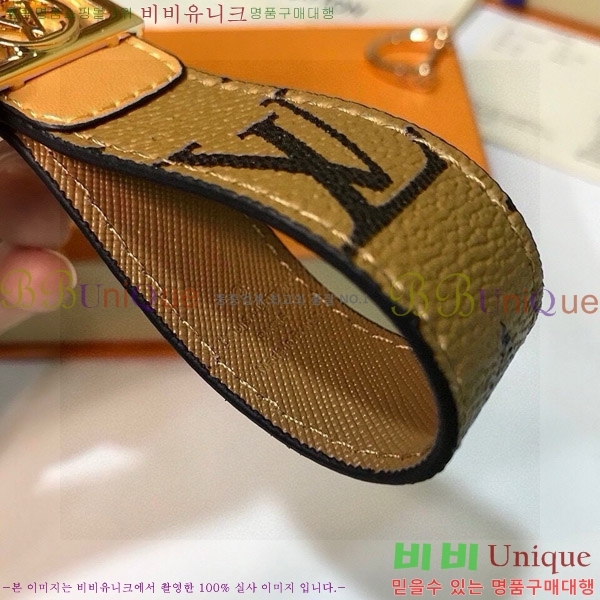 ���̺��� ŰȦ�� M0910974-2