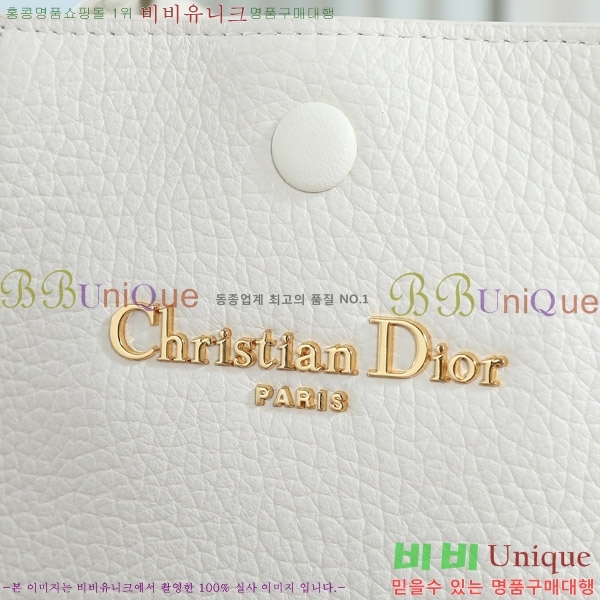 # Signature  Ŷ D799100-703