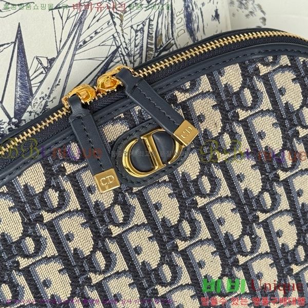 # 30  ε Ŀġ S2124-1001