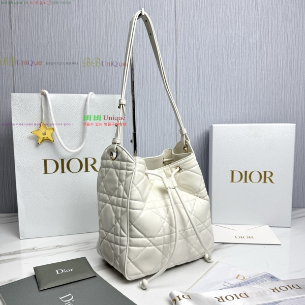 # D-Motion ̵  M2852-3-590롽