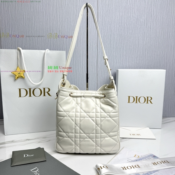 # D-Motion ̵  M2852-3-590롽