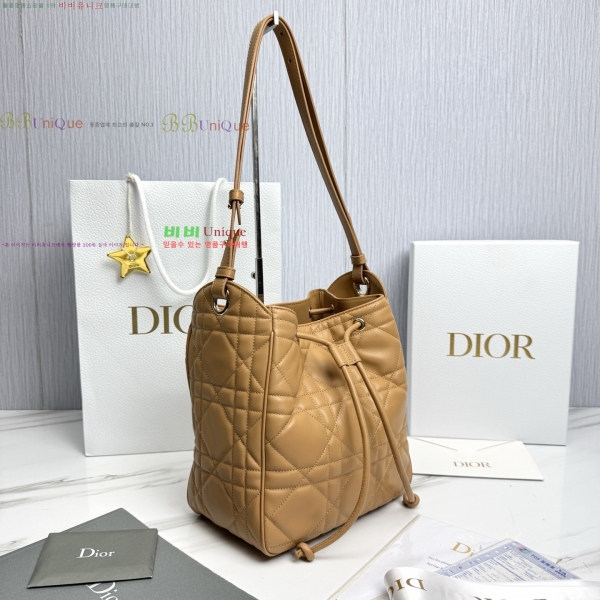 # D-Motion ̵  M2852-2-590롽