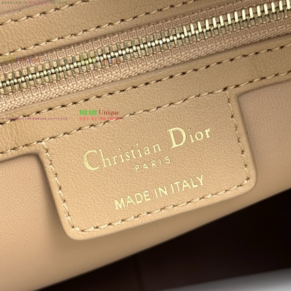 # D-Motion ̵  M2852-2-590롽