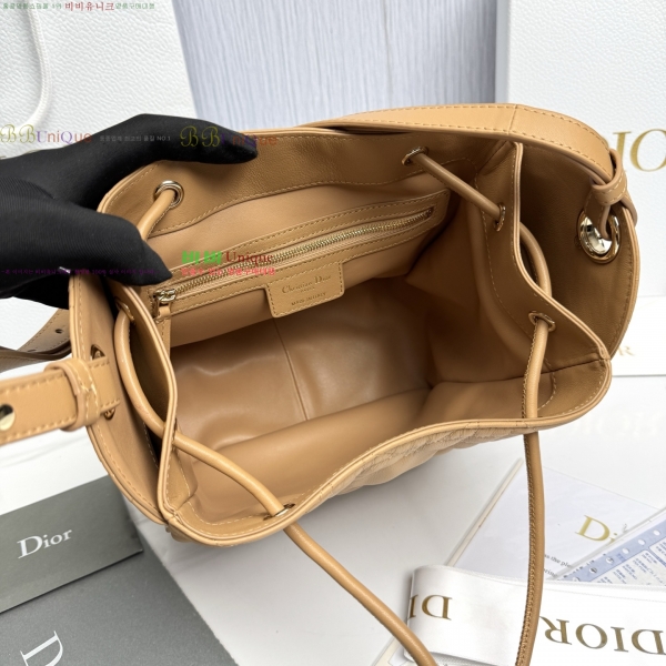 # D-Motion ̵  M2852-2-590롽