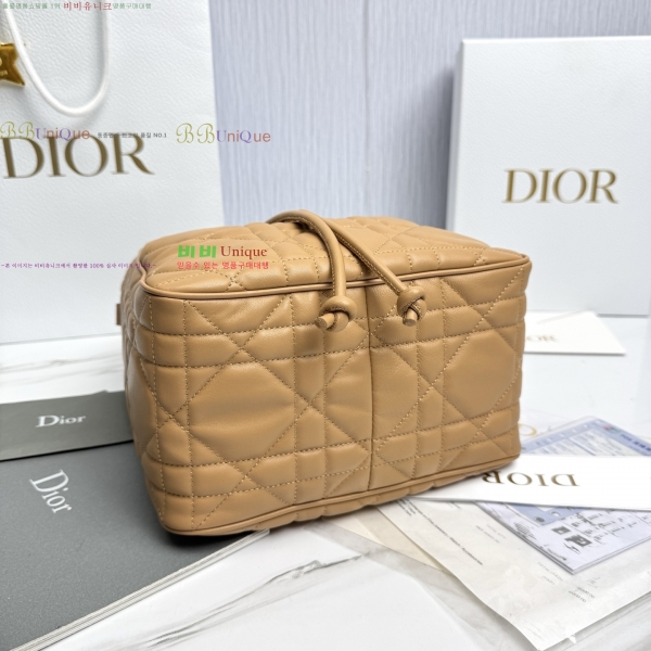 # D-Motion ̵  M2852-2-590롽