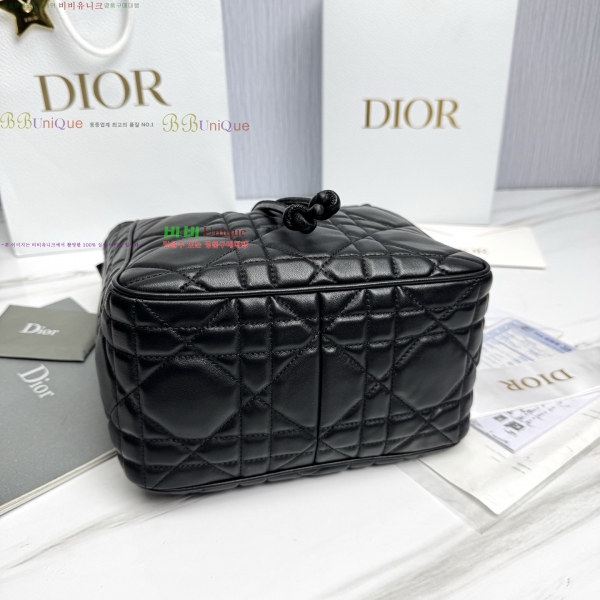 # D-Motion ̵  M2852-1-590롽