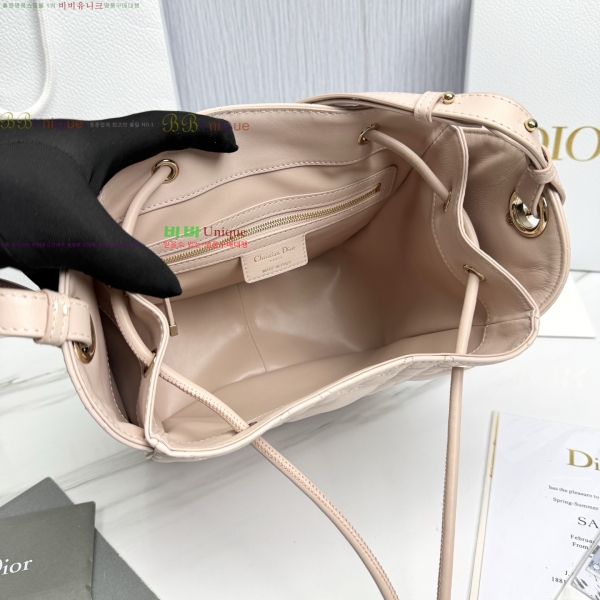 # D-Motion ̵  M2852-4-590롽