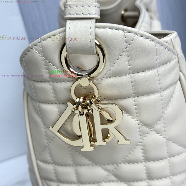 # D-Motion ̵  M2852-5-590롽