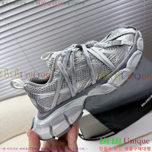 �߷��þư� 3XL Ʈ���̳� ����Ŀ�� BLA356601-5