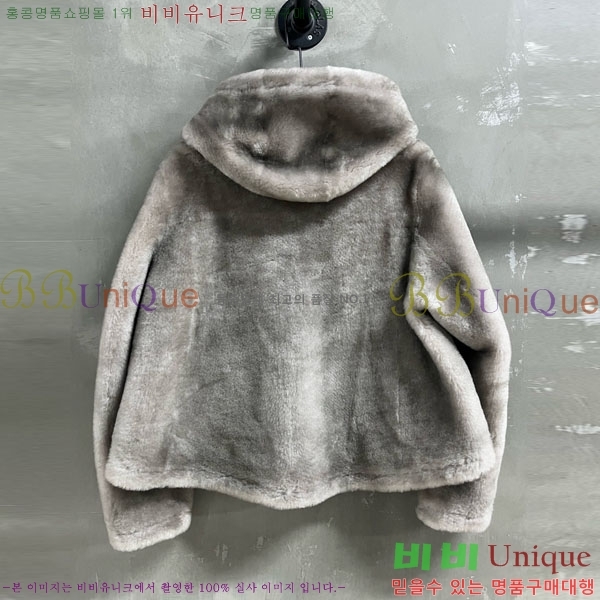 ���� �ο��� �þ �� ���� LWE112046-6