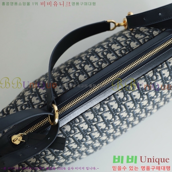 # D-Journey ̵  M2417UT-2001