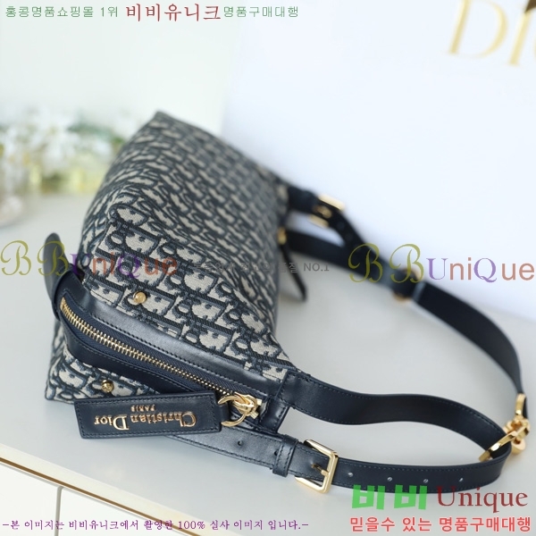 # D-Journey ̵  M2417UT-2001