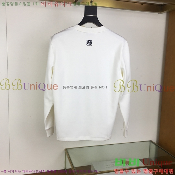 ���� �ο��� ���� Ƽ���� LO74572