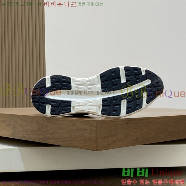 ���� ��**�� ����Ŀ�� MO286905-4