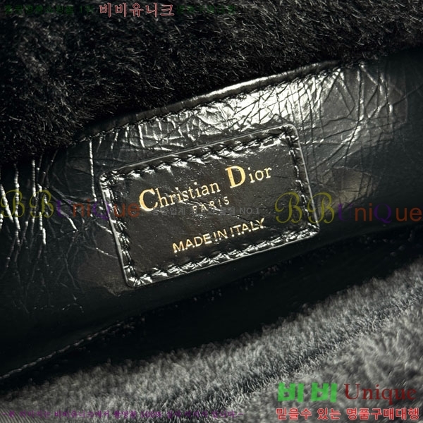 # ̵  ̹  M0613-2001