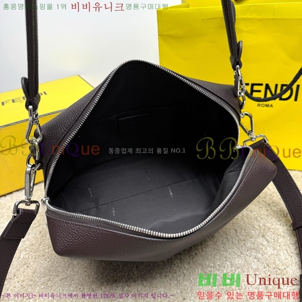 # ̵  ΰ     7VA672-102