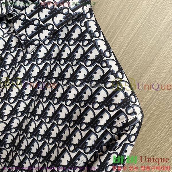 ���� ��� ���� D7346760