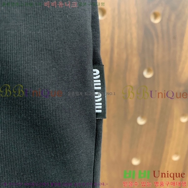 ���� �̿�̿� ���� Ƽ���� M97402-2