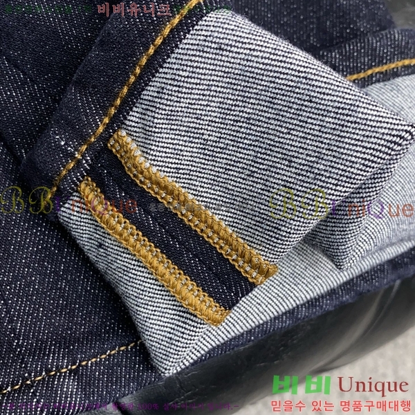 ���� ���ڷ� ��ġ�ڸ� û���� BC2557929