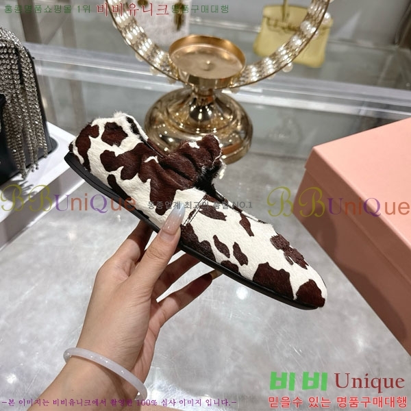  ̿̿ ÷ 28MU902304-2