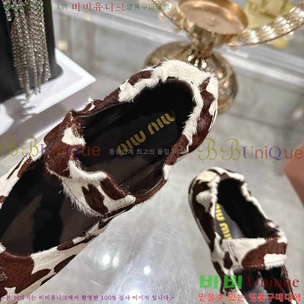  ̿̿ ÷ 28MU902304-2