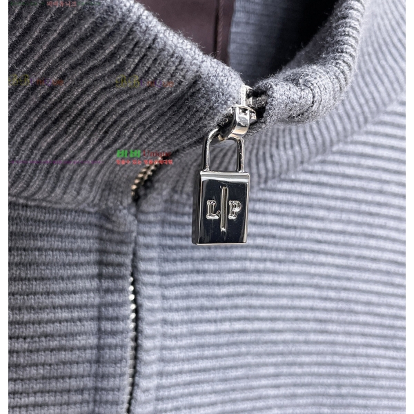 ���� �η�**�� ����� ��Ŷ LP1372581-1