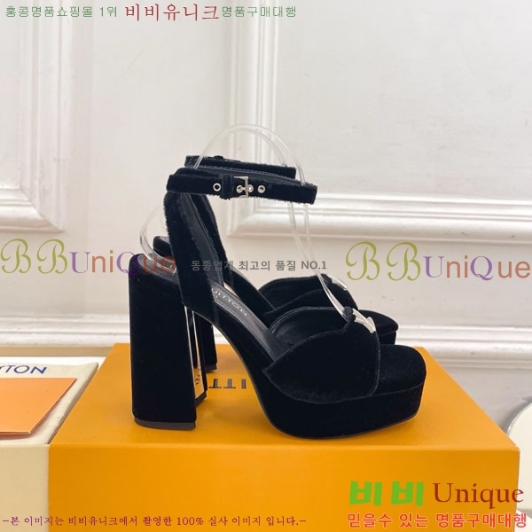 ���̺��� �÷��� ���� 37LV575802-5 ��11cm