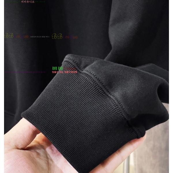 ���� �߷��þư� �ĵ�Ƽ BA543689