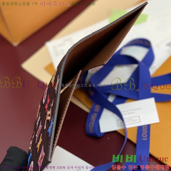 #���̺��� �н���Ʈ Ŀ�� M28281-102