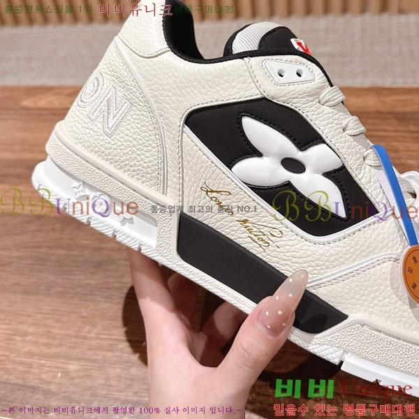 �������� LV Ʈ���̳� ����Ŀ�� LV511802-12