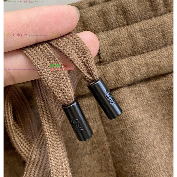 ���� ���ڷ� ��ġ�ڸ� ���� BC437258-1