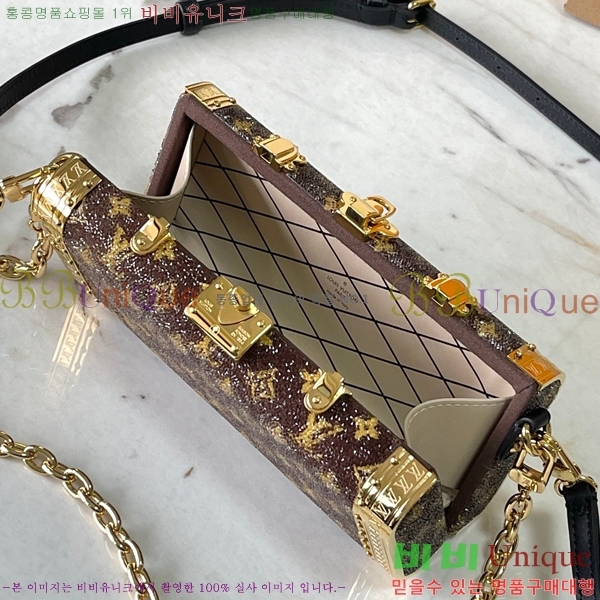 #����*�� ����Ƽ ���̽� M23572-1001