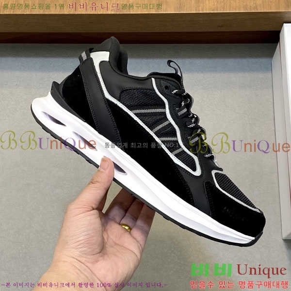 ���� ��**�� ����Ŀ�� MO592266-6