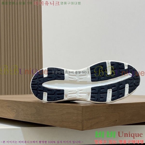 ���� ��**�� ����Ŀ�� MO592280-7