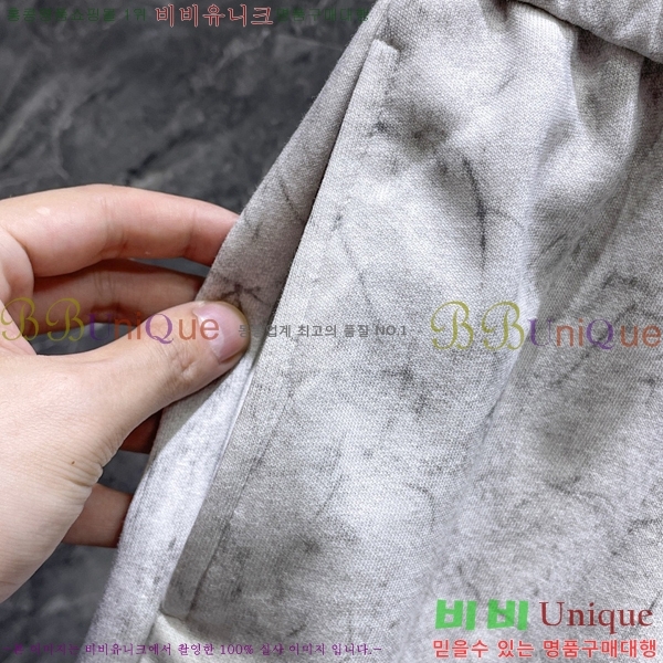 ���� ũ������ �ݹ��� CH4183816-5