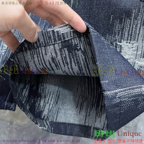 ���� ũ������ �ݹ��� CH4183816-7