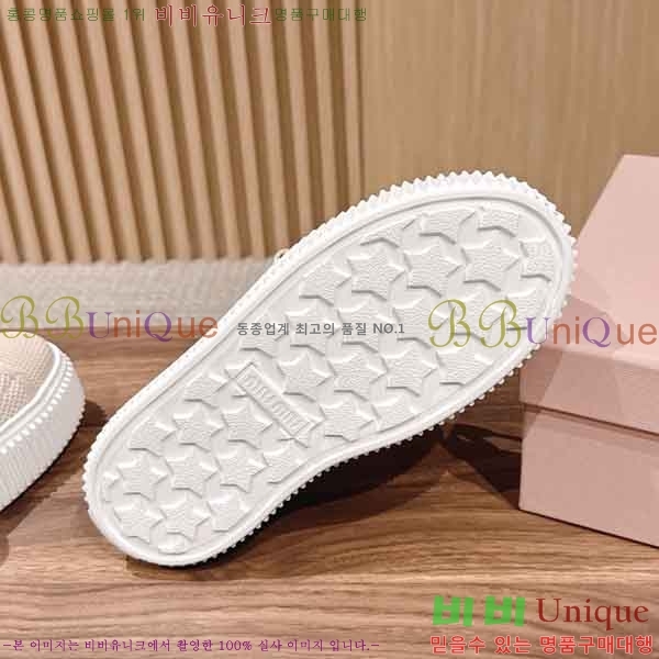 ���� �̿�̿� ����Ŀ�� M5527781-1