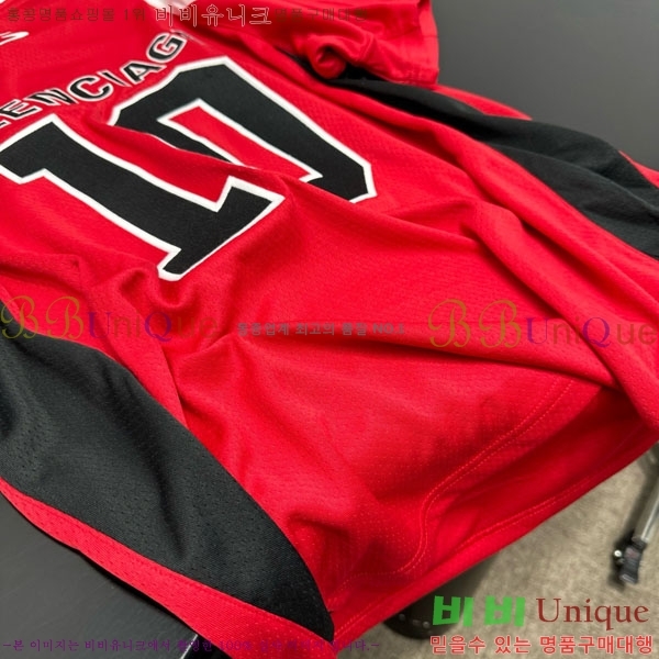 �������� �߷��þư� ���� Ƽ���� BA563302-5