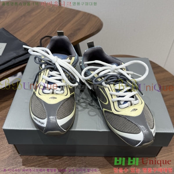 ���� �߷��þư� ����Ŀ�� B63777801-1