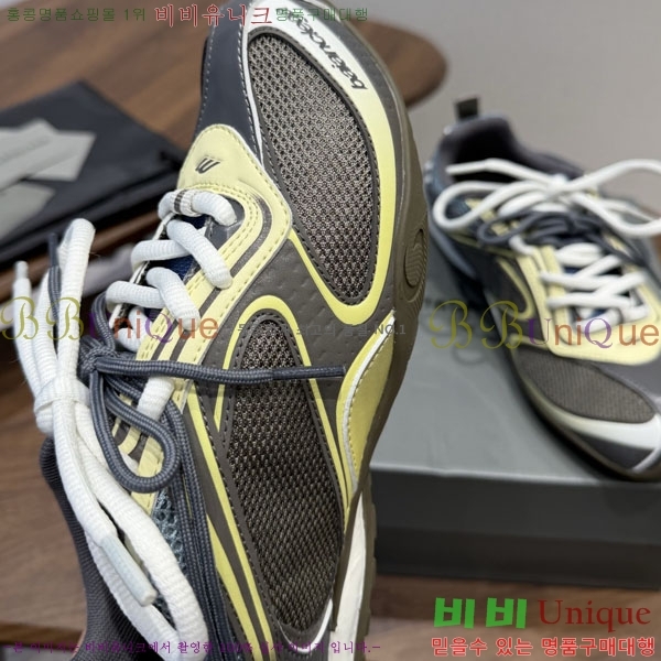 ���� �߷��þư� ����Ŀ�� B63777801-1