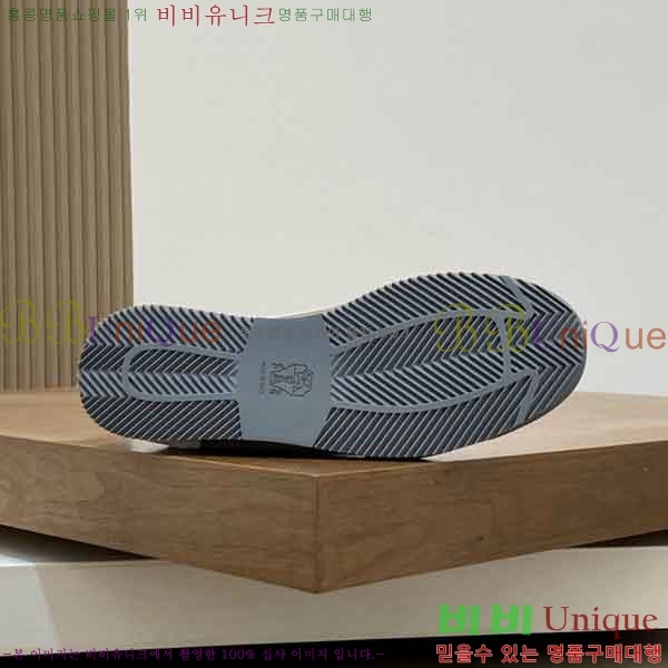 ���� ���ڷ� ��ġ�ڸ� ����Ŀ�� BC6033302-2