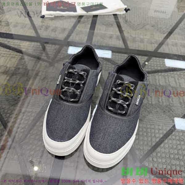 ���� ��**�� ����Ŀ�� M2N66902