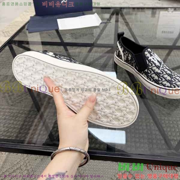 ���� ��* ������ DR990652